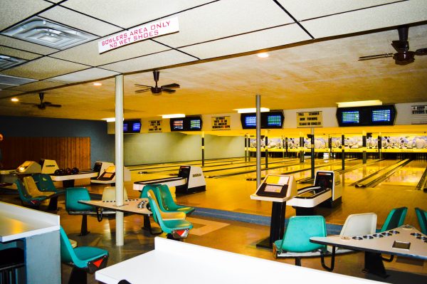 The Rose Bowl Lanes is still in business today, and it has been upgraded with electronic scoring.