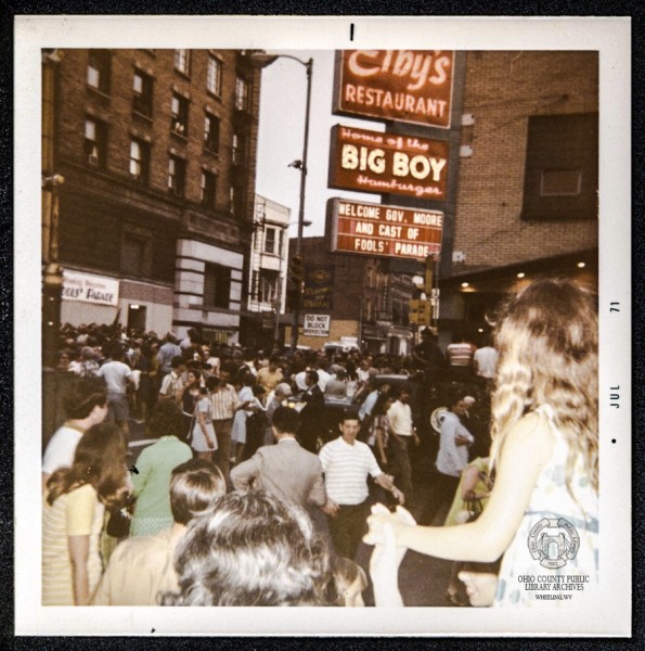 The corner of 12th and Chapline streets was very crowded the evening when "Fool's Parade" premiered in 1971 at the Court Theater.
