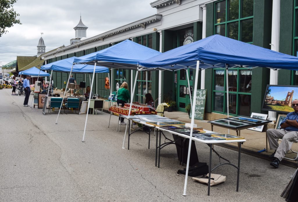 Outdoor Vendors at Centre Market on Saturday Weelunk