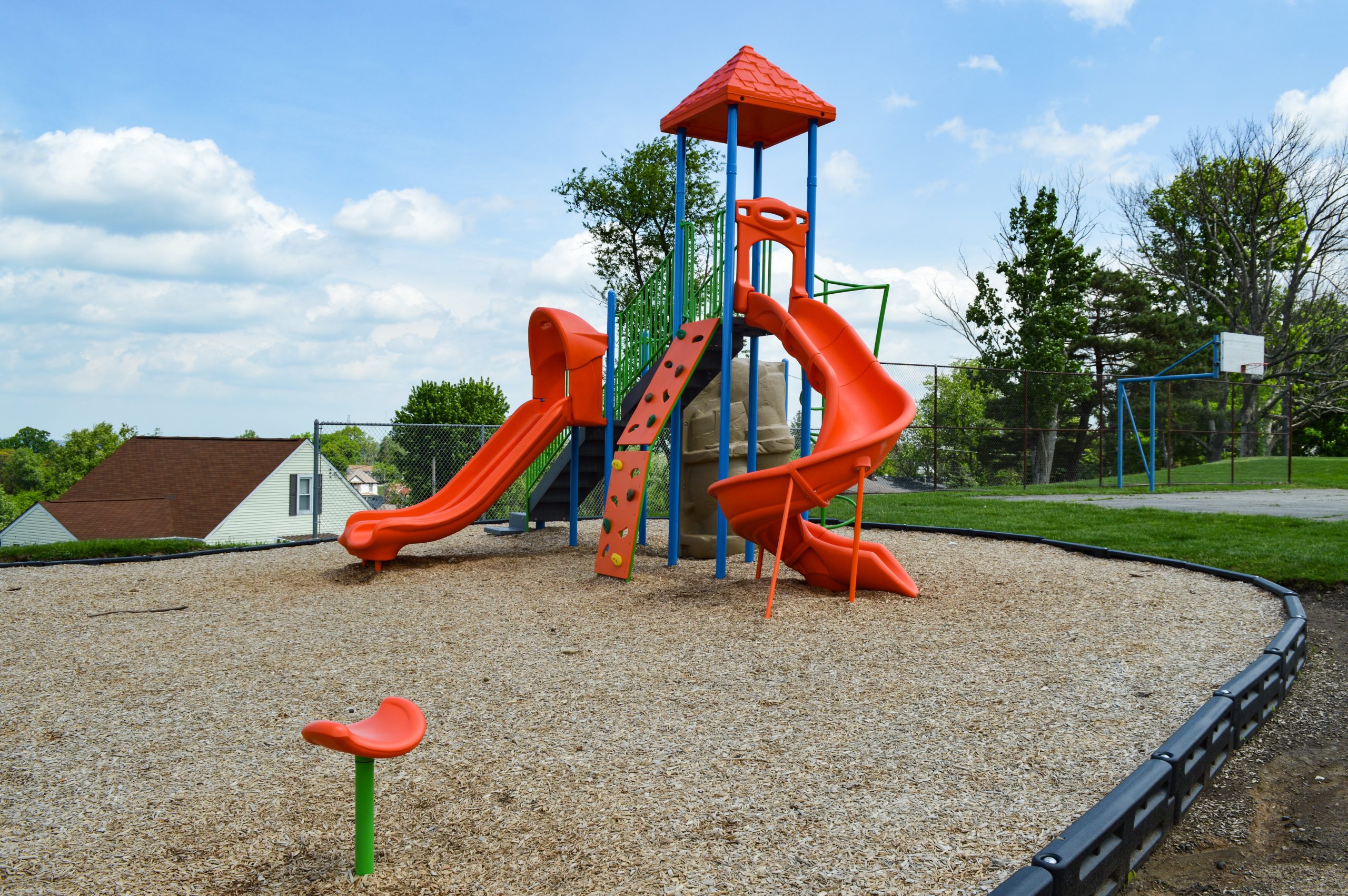 Review and photos of Ringsend Park playground