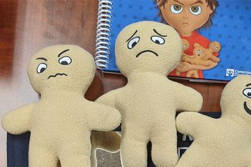 Feeling therapy dolls