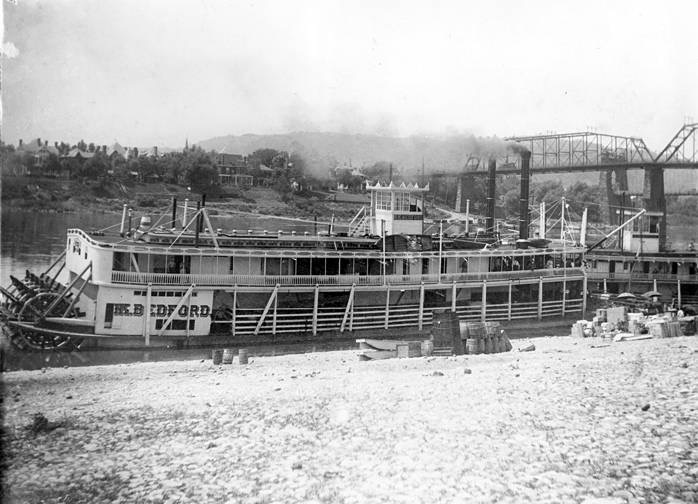 The H.K. Bedford shown docked in Wheeling, WV