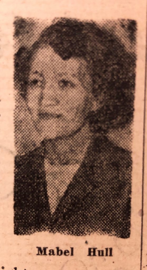 Mabel Hull's profile picture that accompanied her Wheeling News-Register column 
