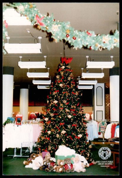 Stone & Thomas Wheeling Department Store, Christmas 1985